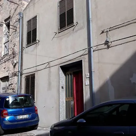 Affittacamere A * SantʼAntìoco